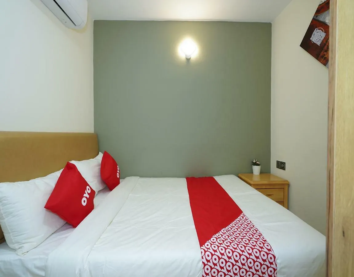 Oyo 43958 Enrich Hotel Kuala Lumpur 2*,  Malaysia